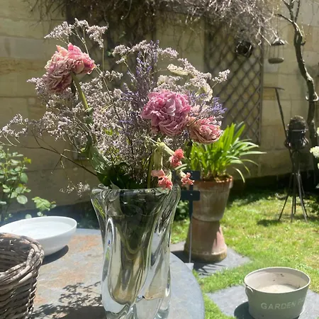 La Bocage בית הארחה